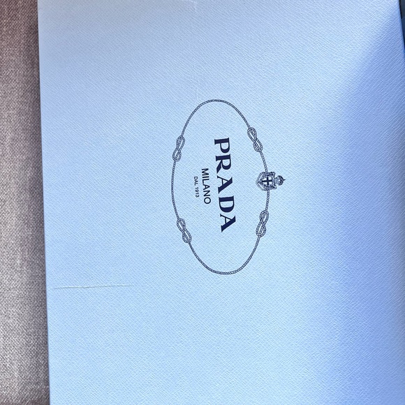 Original Prada never worn before size 37 - Picture 2 of 6